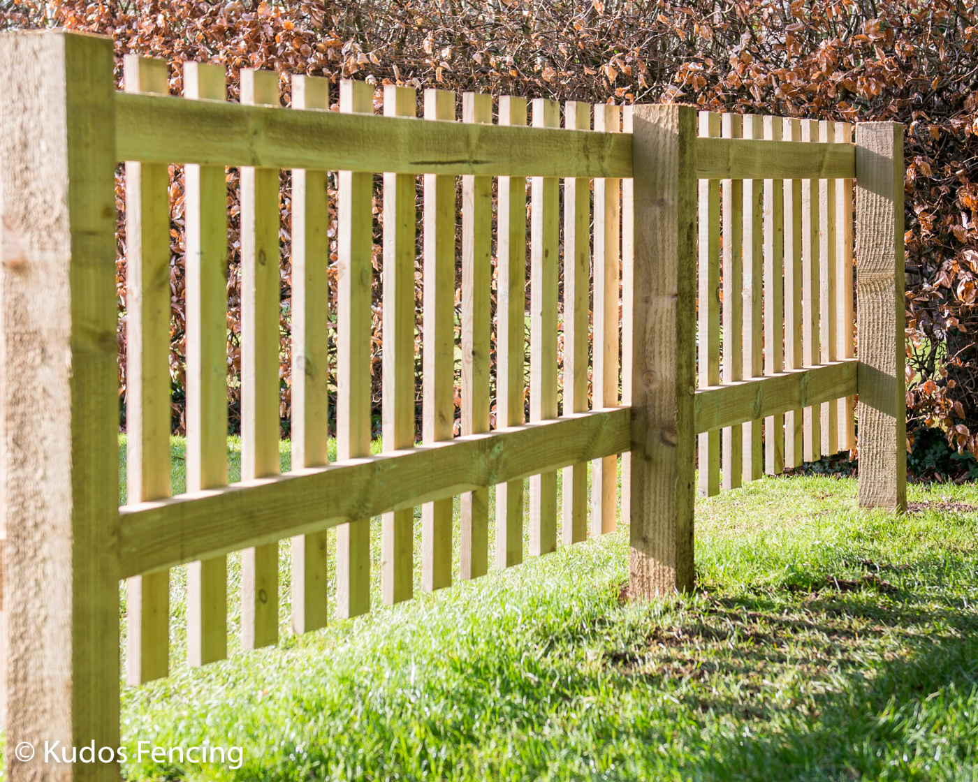 Flat Top Picket or Palisade Fence | Kudos Fencing Ltd